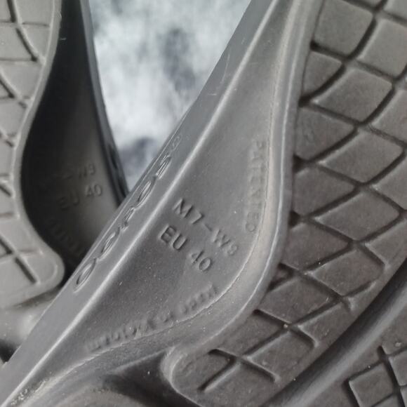 OOFOS Men's/ Women's OOAHH Slide Sandal- Black Mens 7 Womens 9 EU 40 - Picture 4 of 7